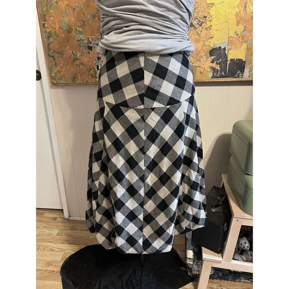 Element Clement 100% Virgin Wool Small Skirt Black & Tan Plaid Tulip Lagenlook - Picture 1 of 6